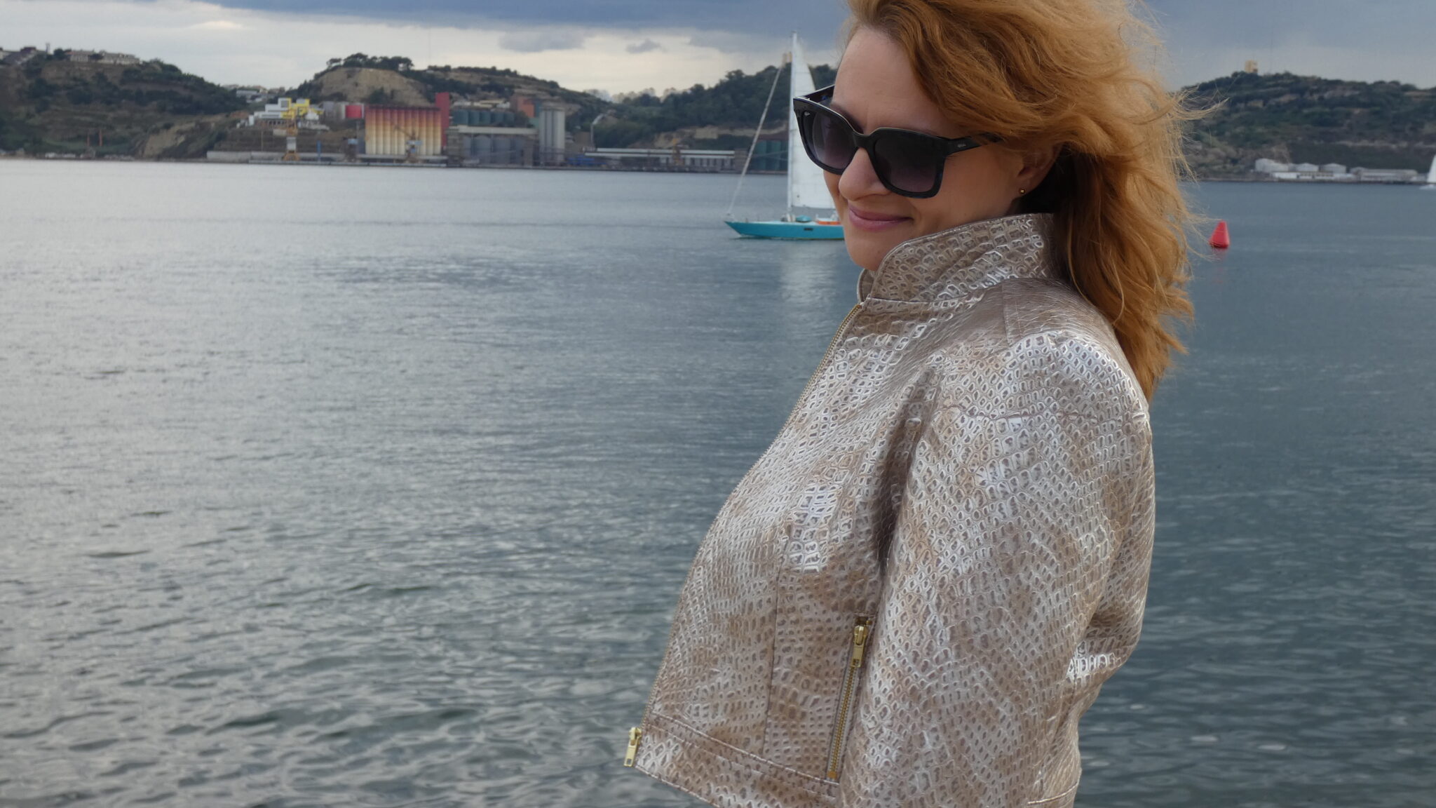 Retrato de Rute Doelinger, designer de moda em Cascais, Portugal